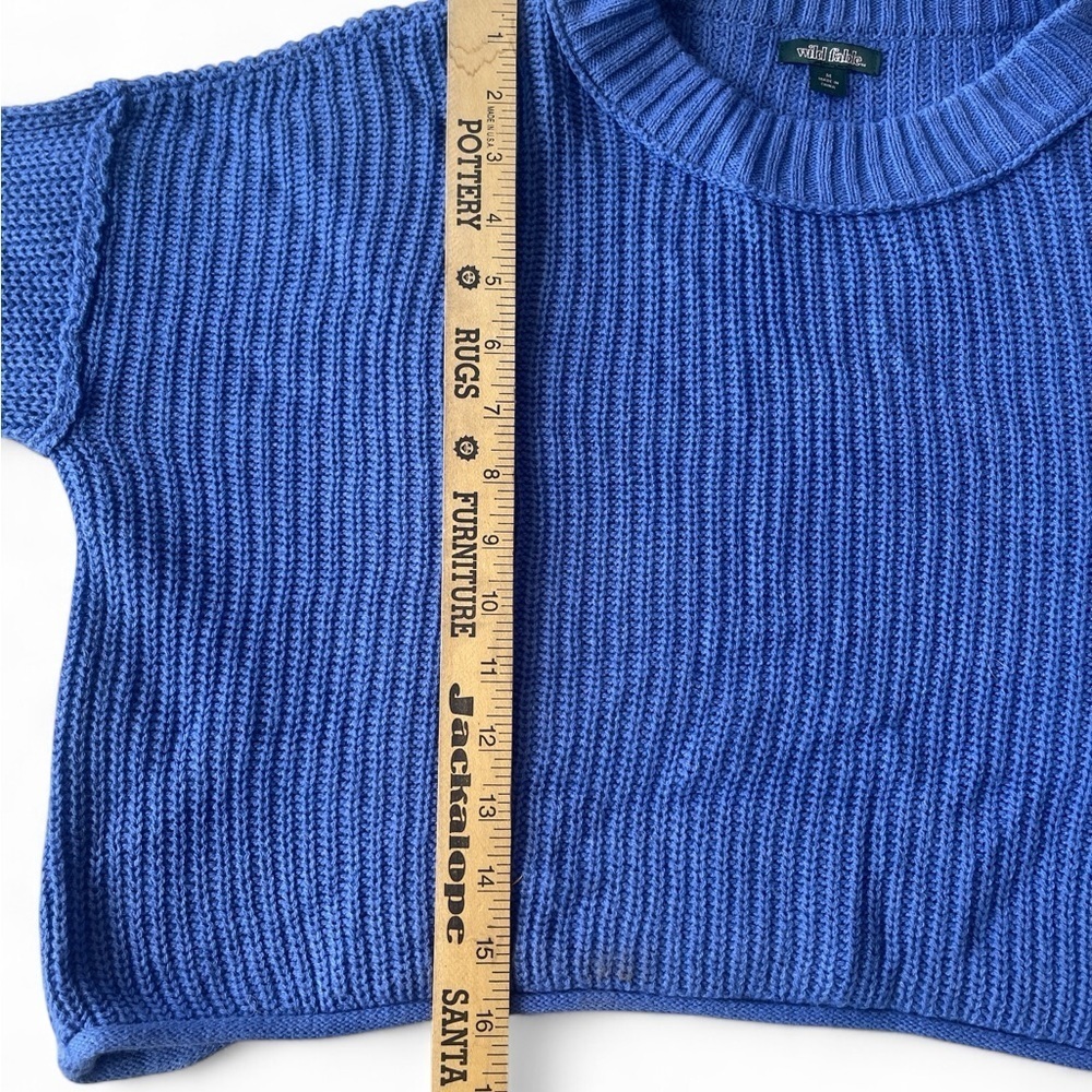 Wild Fable Cropped Blue Crew Neck Sweater - Picture 4 of 6